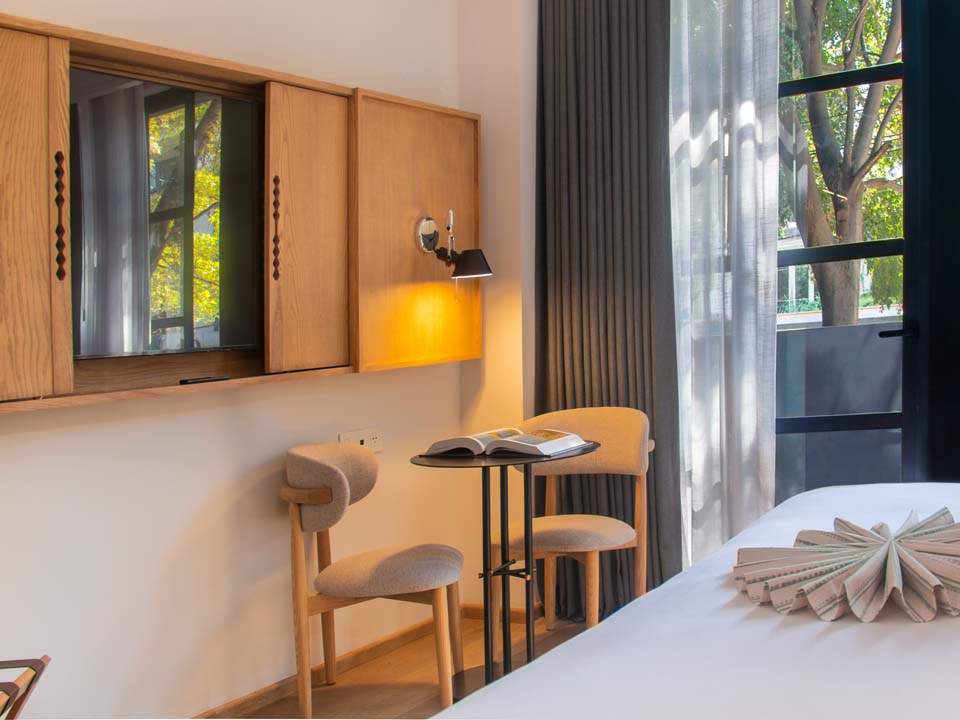 Deluxe Superior with Balcony | Oliver Luxury Experiences