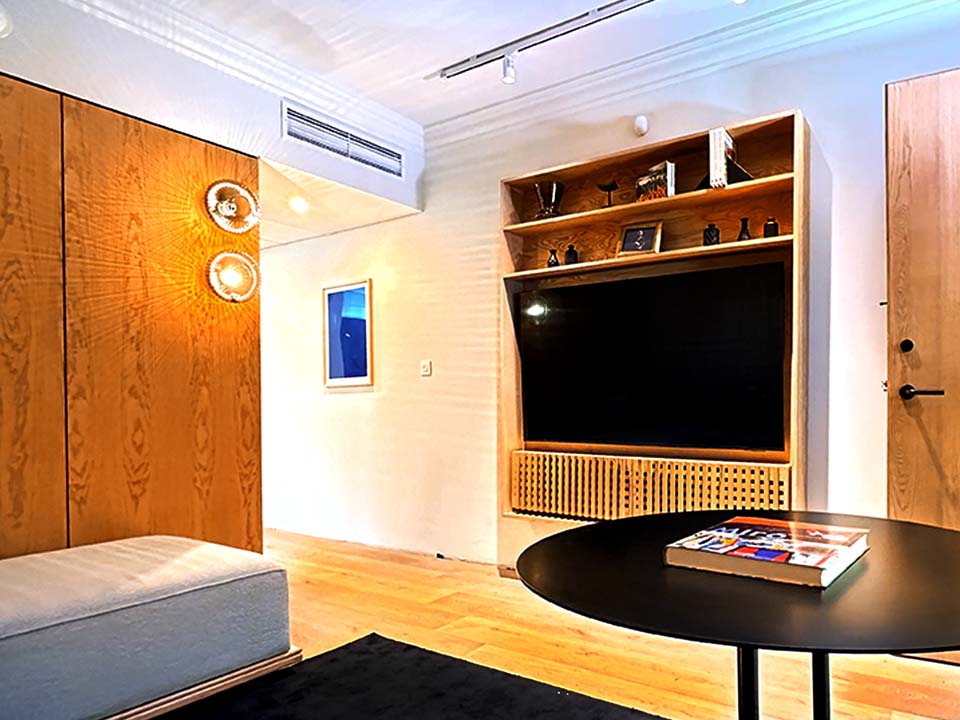 Superior Suite with Balcony | Oliver Luxury Experiences