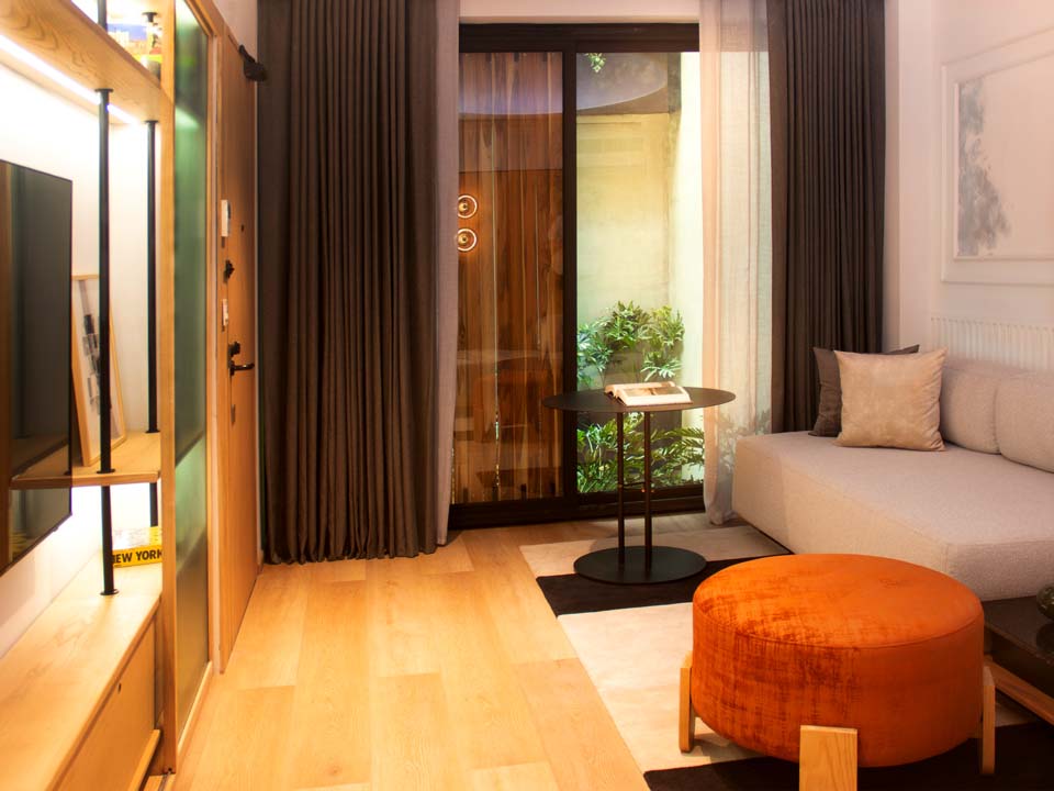 Superior Suite with Balcony | Oliver Luxury Experiences